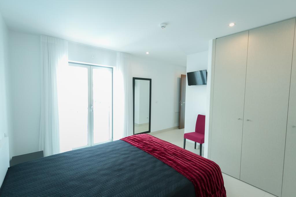 Peralux Hotel ภายนอก รูปภาพ