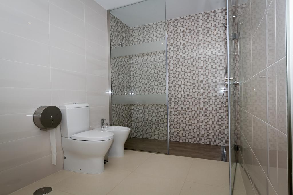Peralux Hotel ภายนอก รูปภาพ